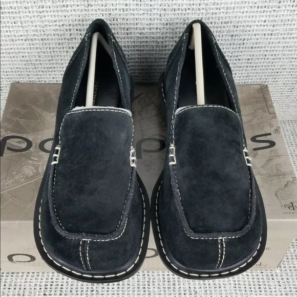 Passports Suede Women’s Black Leather Loafer Shoe NEW in Box Various sizes CUTE - Picture 3 of 9